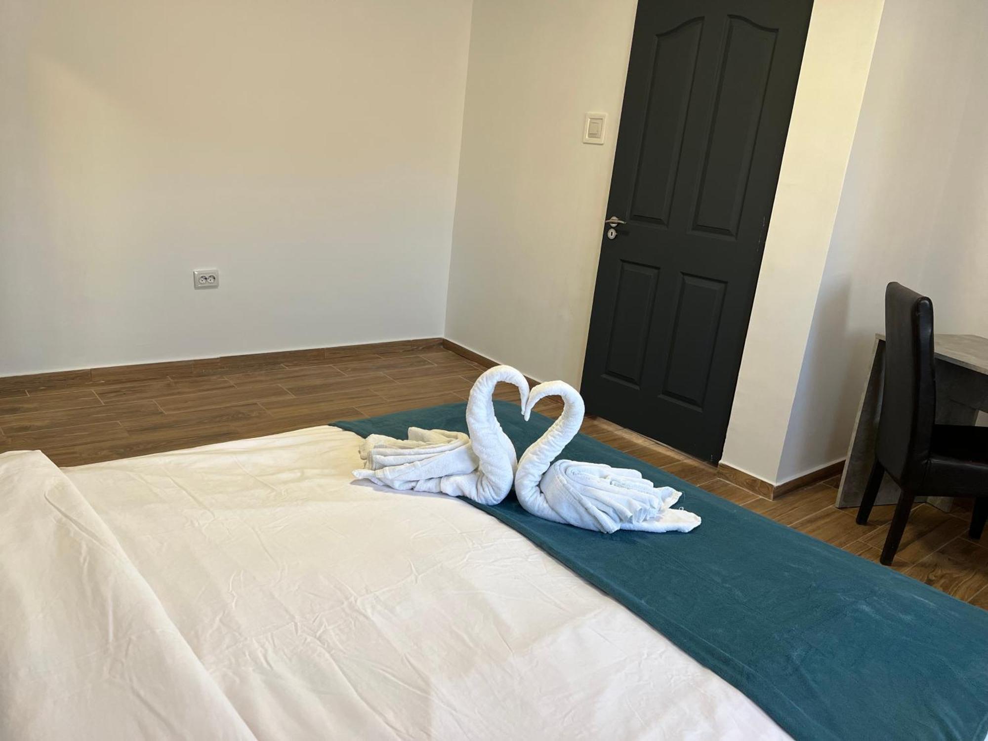 Ndl Downtown Apartment คลูจ-นาโปกา ภายนอก รูปภาพ