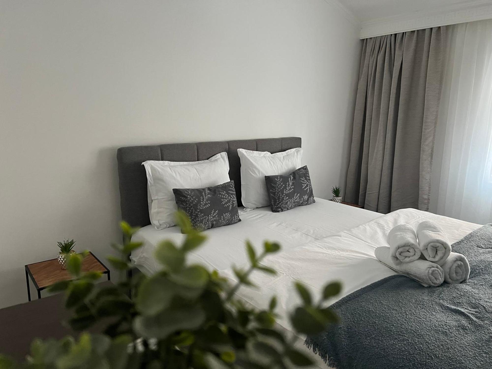 Ndl Downtown Apartment คลูจ-นาโปกา ภายนอก รูปภาพ