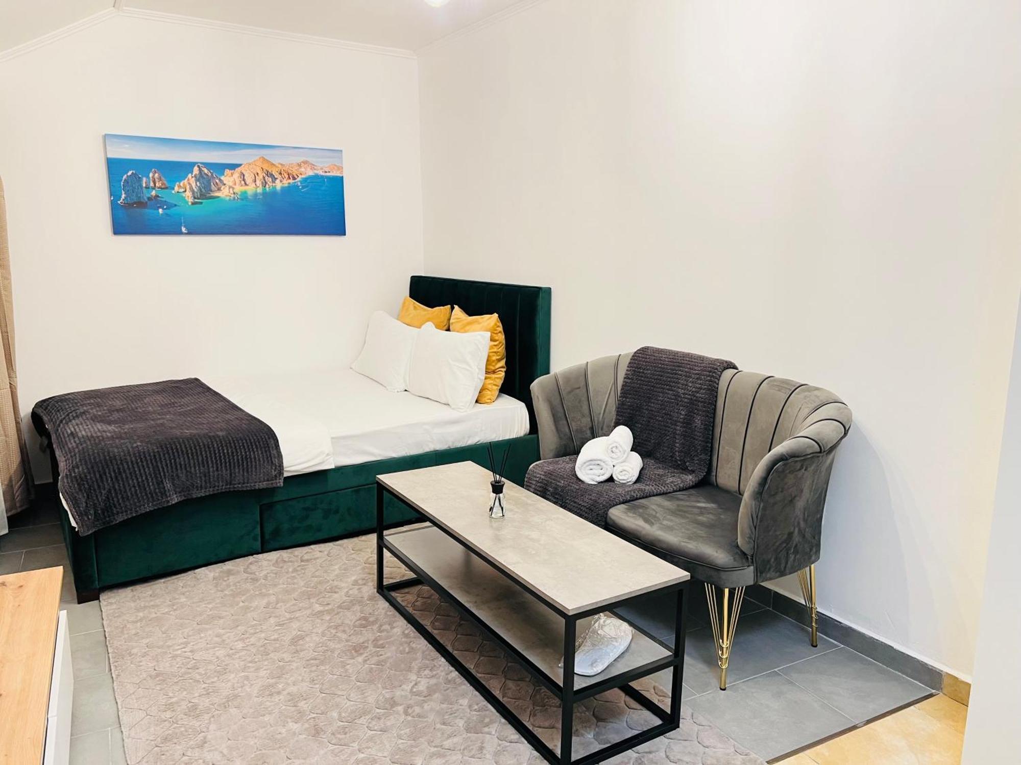 Ndl Downtown Apartment คลูจ-นาโปกา ภายนอก รูปภาพ